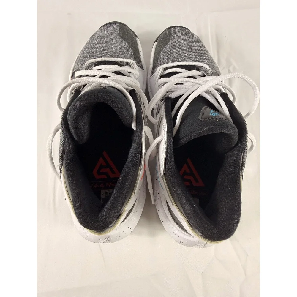 Nike Zoom Freak 2 Size 8 White Black CK5424-101 Giannis Basketball Shoes